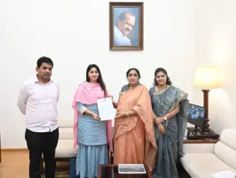 कारेगावच्या माजी सरपंच निर्मला नवले यांना राष्ट्रवादीची मोठी जबाबदारी; युवती विभागाच्या प्रदेशाध्यक्षपदी नियुक्ती!