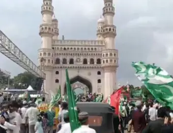 Milad-un-Nabi procession passes Charminar amid peaceful celebrations