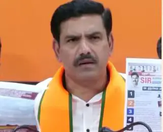 SIR: ಎಸ್‌ಐಆರ್ ಅಕ್ರಮ ಆರೋಪ, ಮುಖ್ಯ ಚುನಾವಣಾಧಿಕಾರಿಗೆ ಬಿಜೆಪಿ ನಿಯೋಗ ದಾಖಲೆ ಸಹಿತ ದೂರು