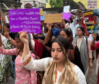 Protest march, West Midnapur,   দিল্লির ছাত্র আন্দোলনের প্রতি সংহতি জানিয়ে মেদিনীপুরে বিক্ষোভ মিছিল, শিক্ষামন্ত্রীর পদত্যাগের দাবিতে সরব পড়ুয়ারা
