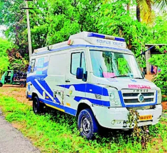108 ಆಂಬುಲೆನ್ಸ್ ನೌಕರರ ವೇತನ ಪರಿಷ್ಕರಣೆ, ಏಕರೂಪ ವೇತನಕ್ಕೆ ಎಚ್ಚರಿಕೆ