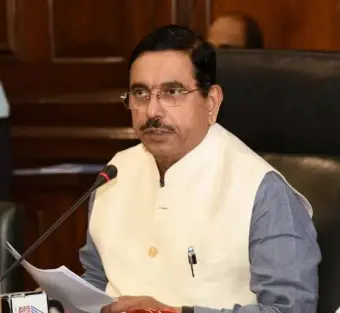 ప్రహ్లాద్‌ జోషికి విద్యాశాఖ అప్పగింత
