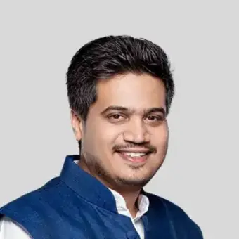 महाराष्ट्र दुष्काळात होरपळत असताना सरकार दोन-दोन वर्षे झोपा कसे काढू शकते? रोहित पवार यांचा सवाल!