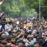 ഡല്‍ഹിയില്‍ പ്രതിഷേധം ശക്തമാകുന്നു; മൂന്നാം  ദിവസവും മെട്രോഗേറ്റുകള്‍  കൂട്ടത്തോടെ അടയ്ക്കാന്‍ ഡിഎംആര്‍സിയുടെ  തീരുമാനം