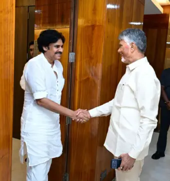 టీడీపీ, జనసేన 'ఫ్రెండ్లీ ఫైట్'.! పవన్ కళ్యాణ్ సంచలన నిర్ణయం.!?