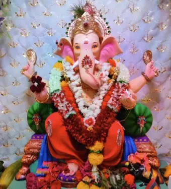 चिंदर सडेवाडीतील गोसावी-देवकोडकर वाडीत पर्यावरणपूरक गणेशोत्सवाचा आदर्श; सलग दुसऱ्या वर्षी 100 टक्के मातीच्या मूर्तींची प्रतिष्ठापना