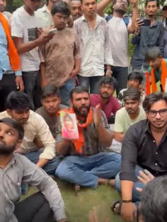 'Beaten for Reading Malala': In Ahmedabad, Gujarat, Group Reading Books Alleges VHP, Bajrang Dal Assault