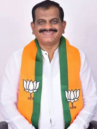 NDA closes ranks, Cong yet to act together