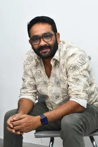 కామ్రేడ్ కళ్యాణ్ గా శ్రీ విష్ణు గారు అందరినీ నవ్విస్తారు. సినిమా ఫుల్ లెంగ్త్ ఎంటర్‌టైనర్.. ఖచ్చితంగా అందరూ ఎంజాయ్ చేస్తారు: డైరెక్టర్ జానకి రామ్ మారెళ్ల