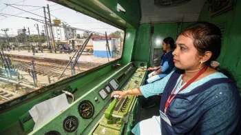 रेलवे कर्मचारियों की सैलरी में बंपर इजाफा, KA में 25% की बढ़ोतरी का हुआ ऐलान- जानें किन कर्मचारियों को मिलेगा फायदा