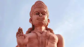 Why Krishna Wanted Hanuman on Arjuna's Chariot During War | Dailyhunt