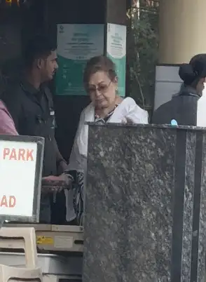 গুরুতর অসুস্থ হয়ে হাসপাতালে চিকিৎসাধীন সেলিম খান, উদ্বেগে বলিউড