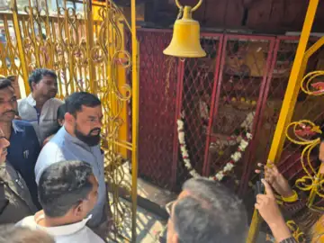 A damaged temple flexi, graves smashed: What unfolded at Puranapul ...