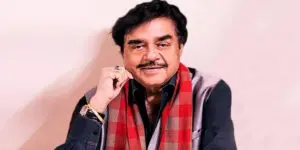 తృణమూల్‌ కాంగ్రెస్‌లో అంతర్గత విభేదాల నడుమ పార్టీ ఎంపీ శత్రుఘ్న సిన్హా కీలక వ్యాఖ్యలు చేశారు.