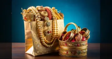 தொடர் சரிவில் தங்கம் விலை..!! நகைப்பிரியர்கள் குஷியோ குஷி..!! எவ்ளோ குறைஞ்சிருக்கு தெரியுமா..??