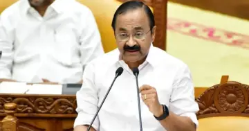 മലര്‍പ്പൊടിക്കാരന്റെ മധുര സ്വപ്‌നങ്ങള്‍