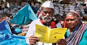 रेशन कार्डधारकांसाठी मोठा दिलासा; आता कोणत्याही रेशन दुकानातून मिळणार धान्य