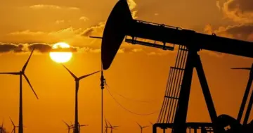 Iran Waiver And Peace Negotiations Weigh On Oil Prices, Brent Holds Near $78