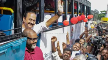 സ്ത്രീ യാത്രക്കാരുടെ എണ്ണം 13 ലക്ഷമായി, പുരുഷന്മാര്‍ രണ്ട് ലക്ഷമായി കുറഞ്ഞു; സര്‍ക്കാരിന് ഒറ്റദിവസം ഒന്നരക്കോടിയുടെ ബാദ്ധ്യത