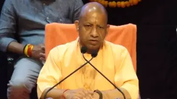 यूपी के 3.5 लाख शिक्षकों और कर्मचारियों के लिए खुशखबरी! शुरू हुई कैशलेस इलाज की प्रक्रिया, बस करना होगा यह काम