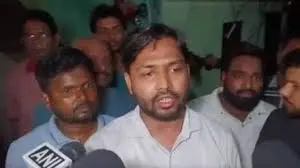 गोळीबार प्रकरणात अडकलेल्या प्रसिद्ध अध्यापन संस्थेचे संचालक खान सर यांना मोठा दिलासा