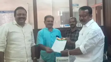 റേഷൻകട പൂട്ടരുത്: ബി.ജെ.പി നിവേദനം