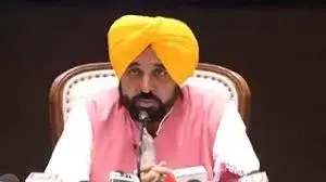 'मिशन रोजगार' को मिली नई रफ्तार: CM भगवंत मान ने 355 युवाओं को सौंपे नियुक्ति पत्र, योग्यता को बताया नौकरी का एकमात्र आधार