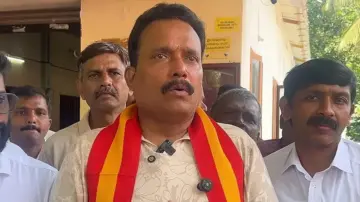 அம்மா உணவகத்தில் தோசையா? - கம்பம் தவெக எம்எல்ஏ மீது விமர்சனம்