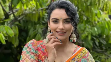 'I'm neither a Sanghi nor a Communist'; Shweta Menon responds to allegations