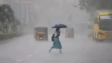 মার্চের শুরুতেই চড়ছে পারদ: দক্ষিণবঙ্গে ভ্যাপসা গরমের অস্বস্তি, উত্তরে বৃষ্টির পূর্বাভাস - বর্তমান নিউজ
