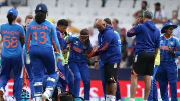 श्रेयंका पाटीलच्या दुखापतीचा मोठा धक्का; भारतीय संघाच्या फिरकी आक्रमणाला फटका