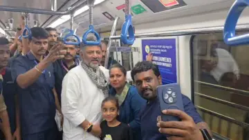 ವಿಧಾನಸೌಧದಿಂದ ಸಿಲ್ಕ್ ಇನ್ಸ್ಟಿಟ್ಯೂಟ್ ವರೆಗೆ ಮೆಟ್ರೋದಲ್ಲಿ ಸಿಎಂ ಡಿಕೆಶಿ ಪ್ರಯಾಣ: ಸ್ವಕ್ಷೇತ್ರ ಕನಕಪುರ ಜನತೆಗೆ ಕೃತಜ್ಞತಾ ಸಮರ್ಪಣೆ