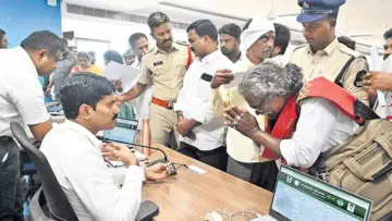 Darshanam Mogilaiah | ముఖ్యమంత్రికి పట్టని మొగిలయ్య మొర.. ప్రభుత్వం కేటాయించిన స్థలం ఇప్పించాలని వేడుకోలు