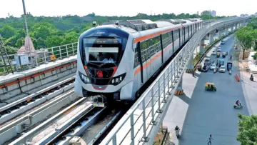 Metro gets airport link nodCabinet approves Rs 2,169-crore project; construction to begin next year, finish ahead of CWG 2030