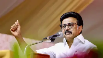 టీవీకే సర్కారు బీజేపీకి జిరాక్స్ కాపీ.. సీఎం విజయ్‌పై స్టాలిన్ సంచలన వ్యాఖ్యలు