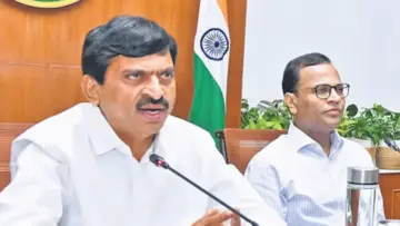 అధికారులకు మంత్రి పొంగులేటి కీలక ఆదేశాలు