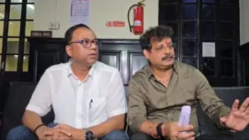 'কর্মীদের পাশে দাঁড়ানো শিখতে হবে' - বিজেপি নেতৃত্বের প্রশংসায় সুশান্ত ঘোষ।