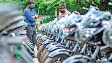 Vehicle sales in Guj surge past  1.58 lakh in MayStrong demand for two-wheelers, cars and tractors drives 18% year-on-year growth