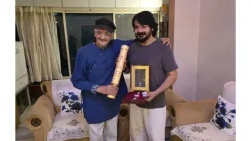 পিতৃদিবসে বাবার প্রতি কৃতজ্ঞ প্রসেনজিৎ, 'আমার পথচলার শক্তি তাঁরই শেখানো মূল্যবোধ'