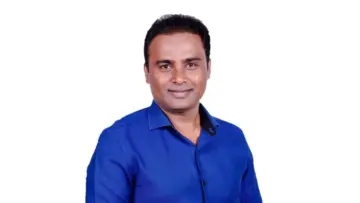 Ex-Karnataka MLA stages protest against Rs 80Cr govt land grab