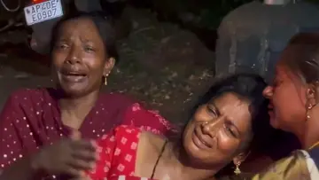 విశాఖ స్టీల్ ప్లాంట్ ప్రమాదం ఎందుకు జరిగింది, అక్కడ దశాబ్దాలపాటు పని చేసినవారు ఏం చెబుతున్నారు?