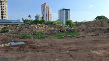 ആലുവ മാര്‍ക്കറ്റ് നിര്‍മ്മാണം: ഭരണപക്ഷത്തും മുറുമുറുപ്പ്