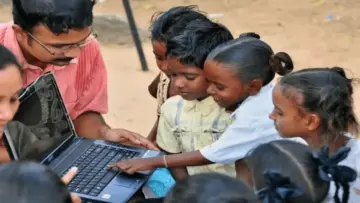 9 వేల పాఠశాలలకు హైస్పీడ్ ఇంటర్నెట్ సదుపాయం