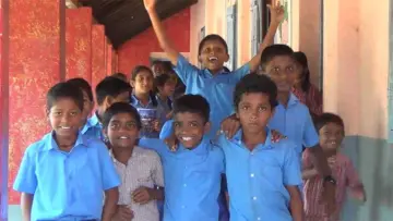 ಮತ್ತೆ ಶುರುವಾಯ್ತು ಶಾಲಾ ಕಲರವ: ಹಬ್ಬದ ಸಂಭ್ರಮದಲ್ಲಿ ಹೊಸ ಶೈಕ್ಷಣಿಕ ವರ್ಷಕ್ಕೆ ಅದ್ಧೂರಿ ಚಾಲನೆ