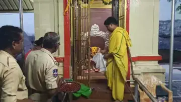Basara Temple | సీసీ కెమెరాలపై బట్ట కప్పి.. గర్భగుడి తాళాలు పగులగొట్టి.. బాసర ఆలయంలో చోరీ