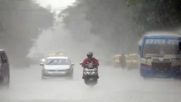 ఆంధ్రప్రదేశ్ వెదర్ అప్డేట్.. ఈ జిల్లాల్లో వర్షాలు, పిడుగులు