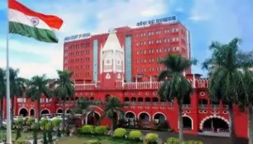 ପେନ୍‌ସନ ଓ ଅବସର ପ୍ରାପ୍ୟ ନ ମିଳିବା ମାମଲା, ଦୁଇ ଅଧିକାରୀଙ୍କ ଦରମା ବନ୍ଦ ନିର୍ଦେଶ:ହାଇକୋର୍ଟ