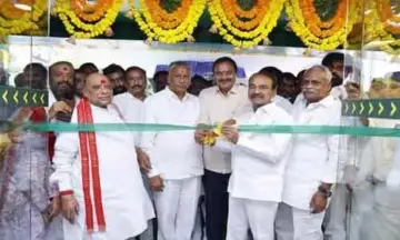రామాంతపూర్‌లో రామ్‌రాజ్ కాట్‌ను షోరూంను ప్రారంభించిన ఎంపి ఈటెల