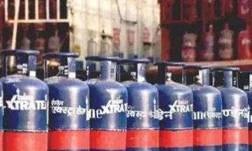 Gas Price Hike                                                                                    ভোট মিটতেই প্রায় হাজার টাকা বাড়লো গ্যাসের দাম