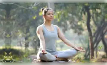 जानें अपनी राशि के अनुसार योग जो करे  तन-मन को स्वस्थ और दे लाभ